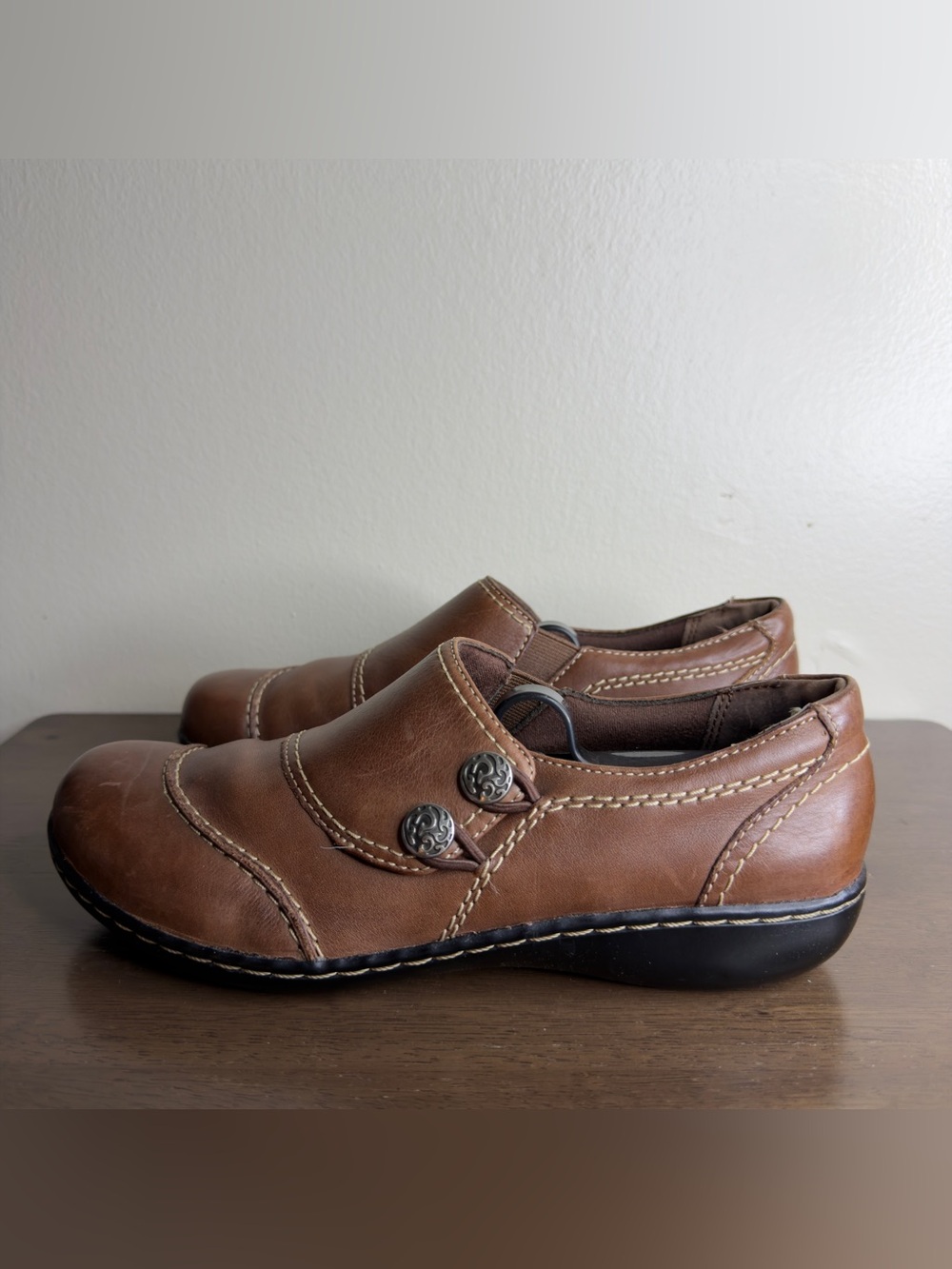 Clarks Brown Leather Loafer Shoes 8 Womens